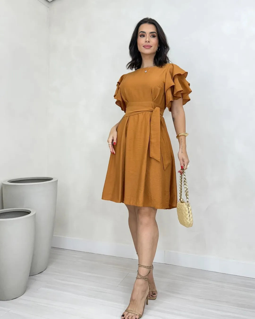 vestido babado