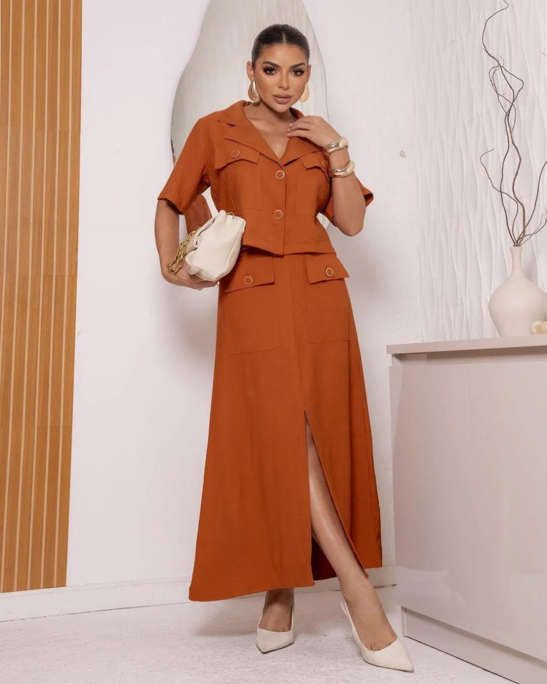 conjunto cropped e saia 