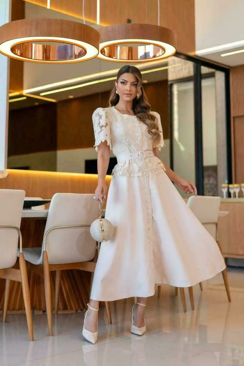 VESTIDO FLORENÇA RENDA GUIPIR COM SAIA ALFAIATARIA MIDI